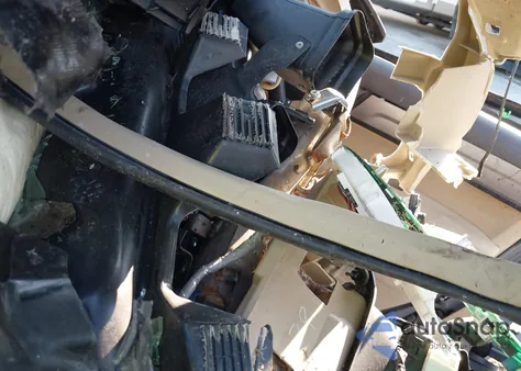 2010 Honda Cr-V Lx z USA, uszkodzony, nr VIN JHLRE4H36AC001915